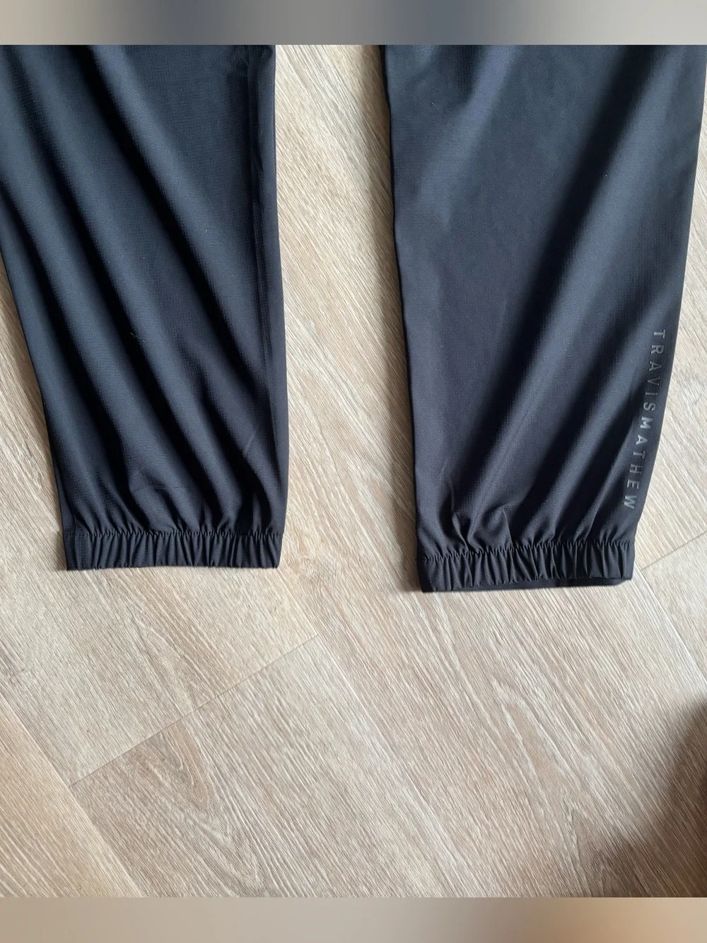 TravisMathew Men's Black lightweight Performance Jogger Pants